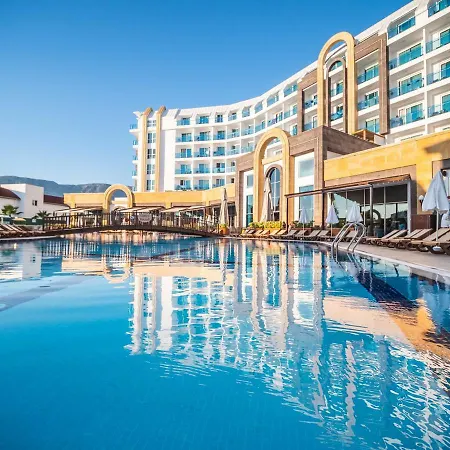 The Lumos Deluxe Resort Hotel & Spa-3